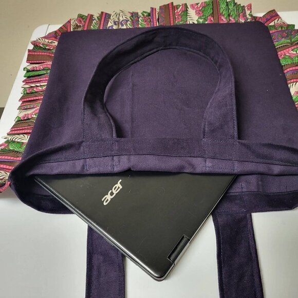 Handmade reusable ruffled tote bag, gift ideas, eco friendly shopping bag - Picture 4 of 10